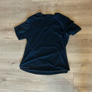 Lululemon micro reflective running shirt